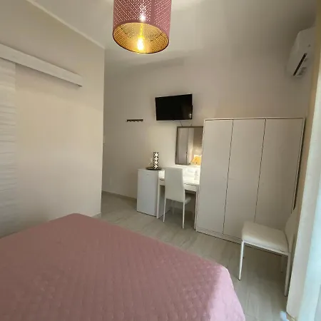 Bed & Breakfast Enjoy Happyness *