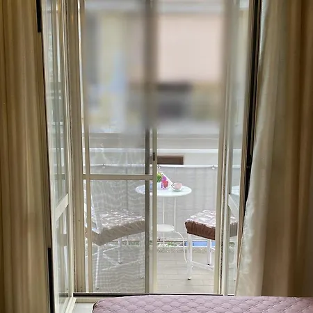 Enjoy Happyness Bed & Breakfast *