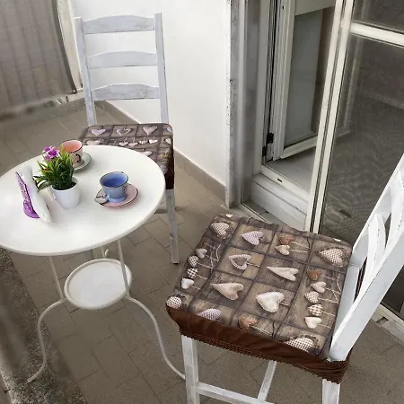Enjoy Happyness Bed & Breakfast Pompei