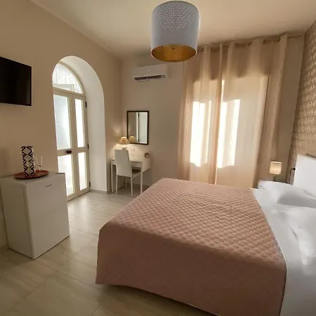 Bed & Breakfast Enjoy Happyness 3*