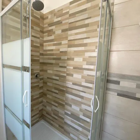 Panzió Enjoy Happyness Pompeji