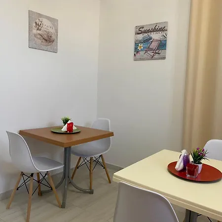 Bed & Breakfast Enjoy Happyness Pompeji