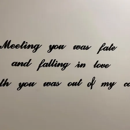 Enjoy Happyness Couette-café 3*