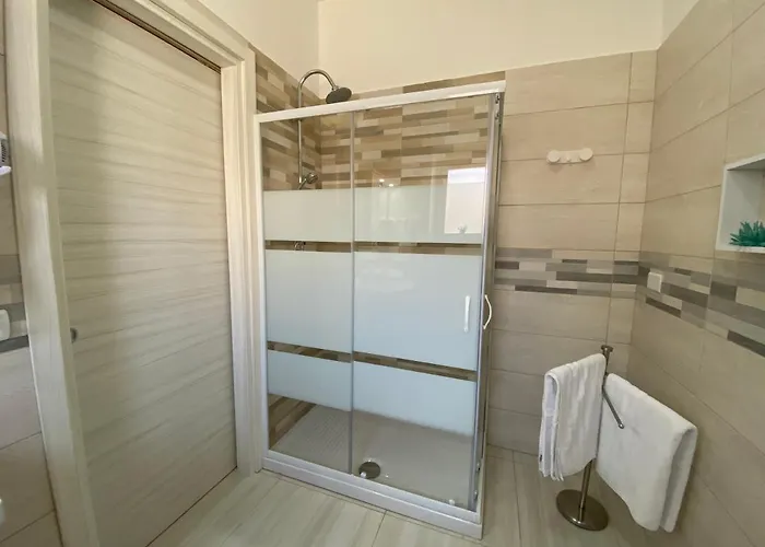 Couette-café Enjoy Happyness Pompéi