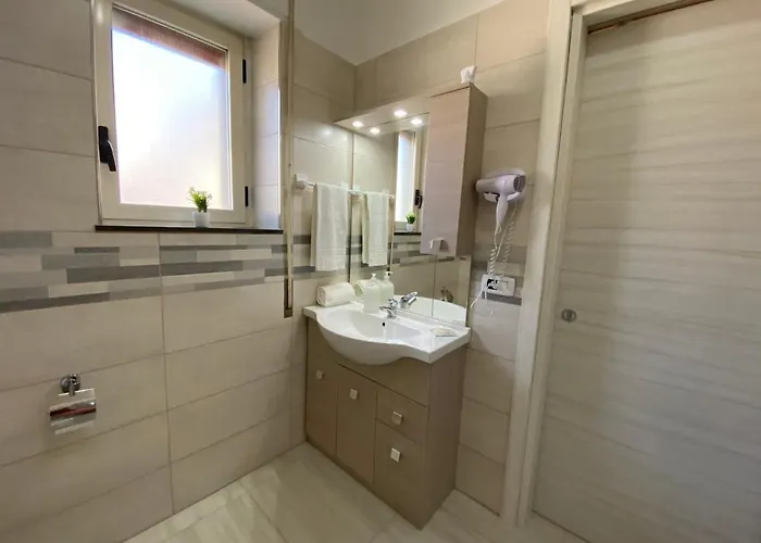 Enjoy Happyness 3* Pompéi