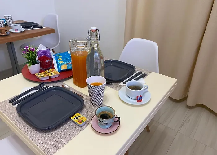 Enjoy Happyness Couette-café Pompéi