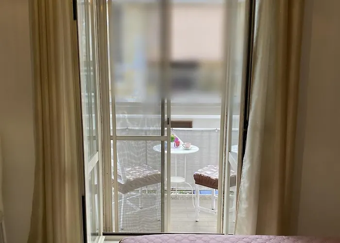 Enjoy Happyness Couette-café 3*