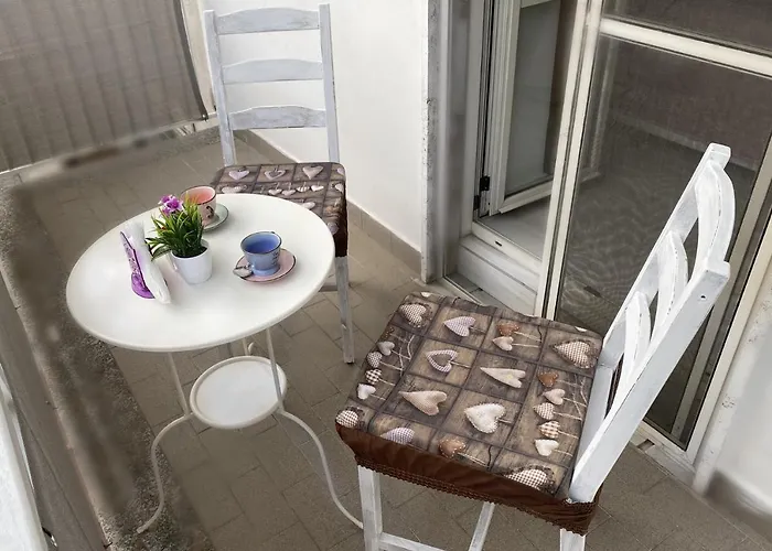 Enjoy Happyness Couette-café Pompéi